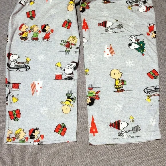 Peanuts Christmas Pajama Set Womens Large Gray Snoopy Charlie Brown Flannel PJs - Picture 5 of 16